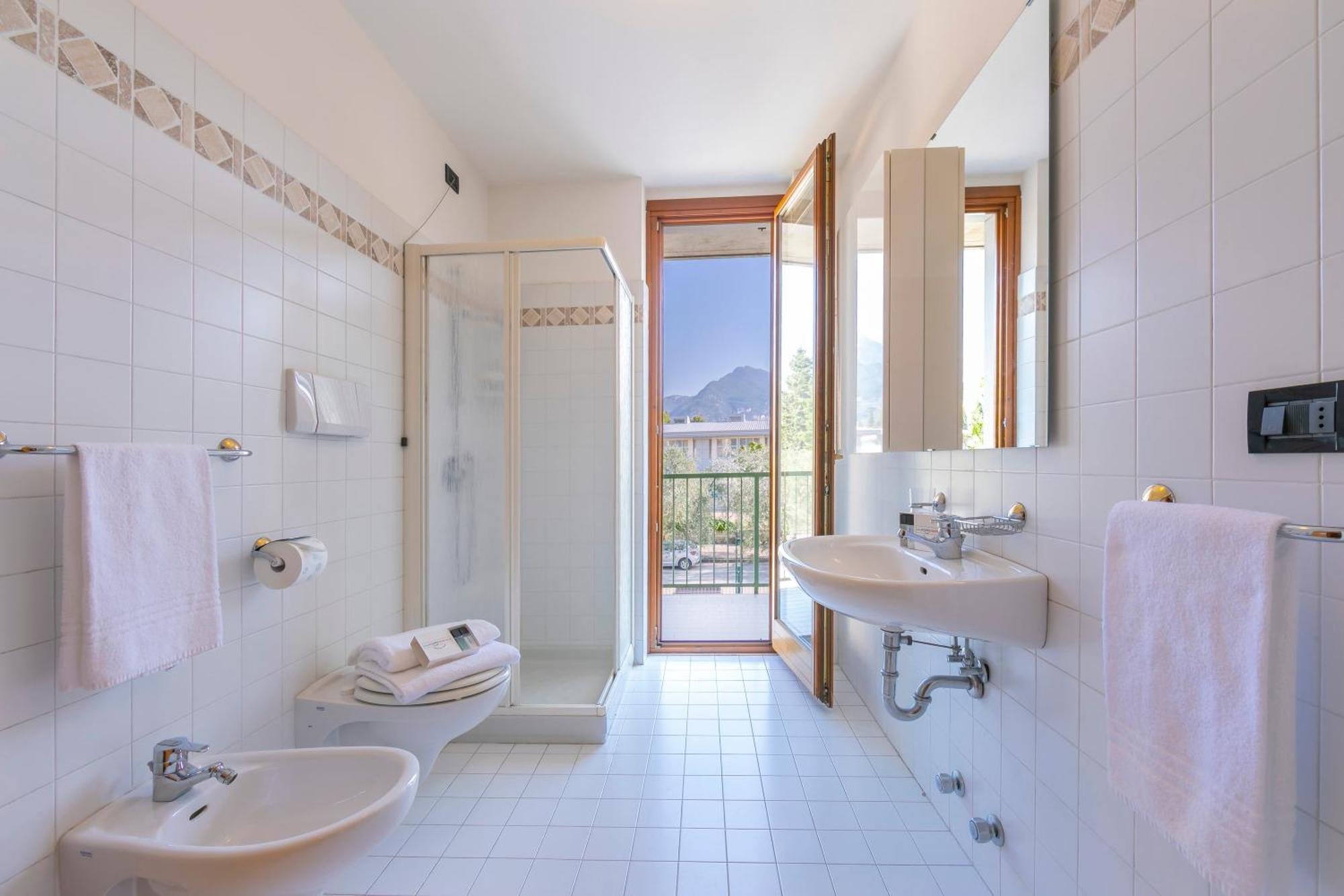 Claz House - Happy Rentals Riva del Garda Exterior photo